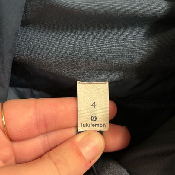 lululemon pack it down jacket - Picture 4 of 8